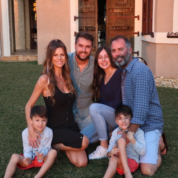 Meet your Posher, Nikolett - Picture 2 of 5